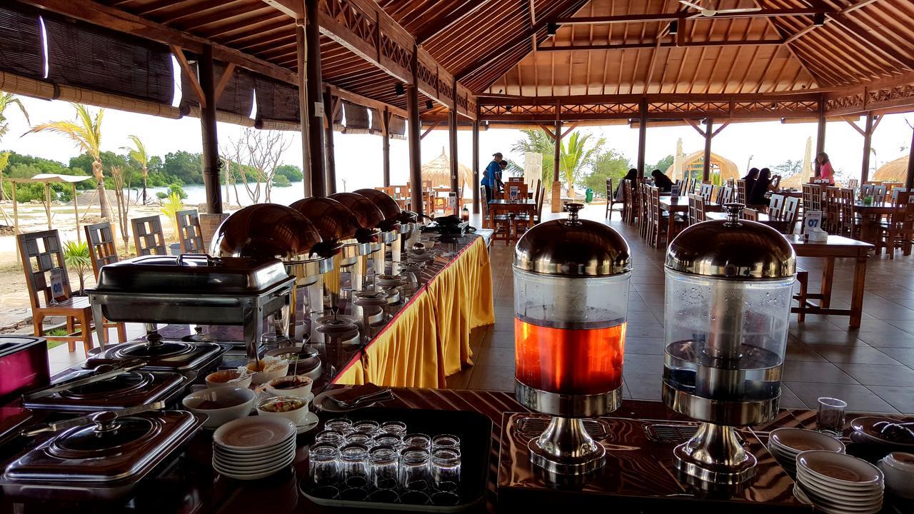 Padadita Beach Hotel Waingapu Exterior foto